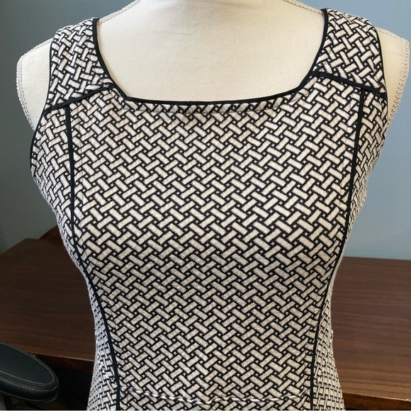 Lands End PETITE black and white herringbone Dress - Picture 4 of 9